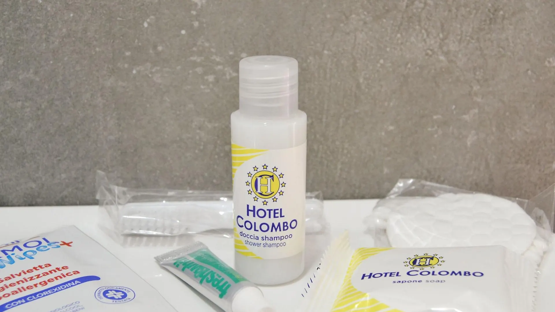 Hotel Colombo Napoli 3*,