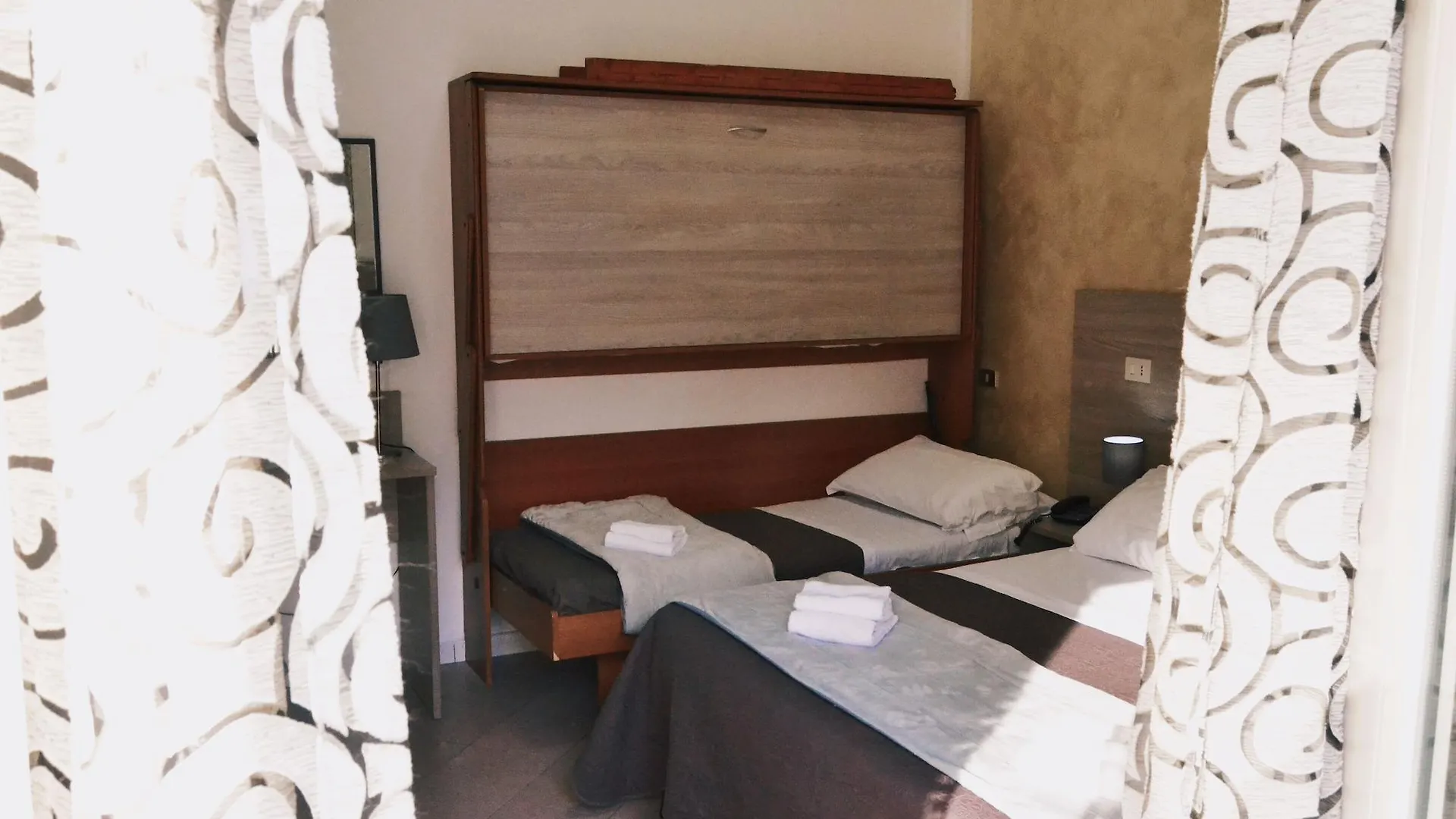 Hotel Colombo Napoli Italia