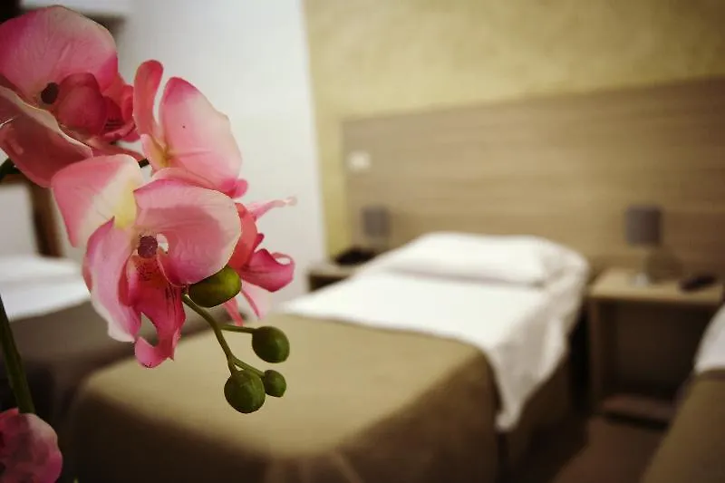 Hotel Colombo Napoli 3*,