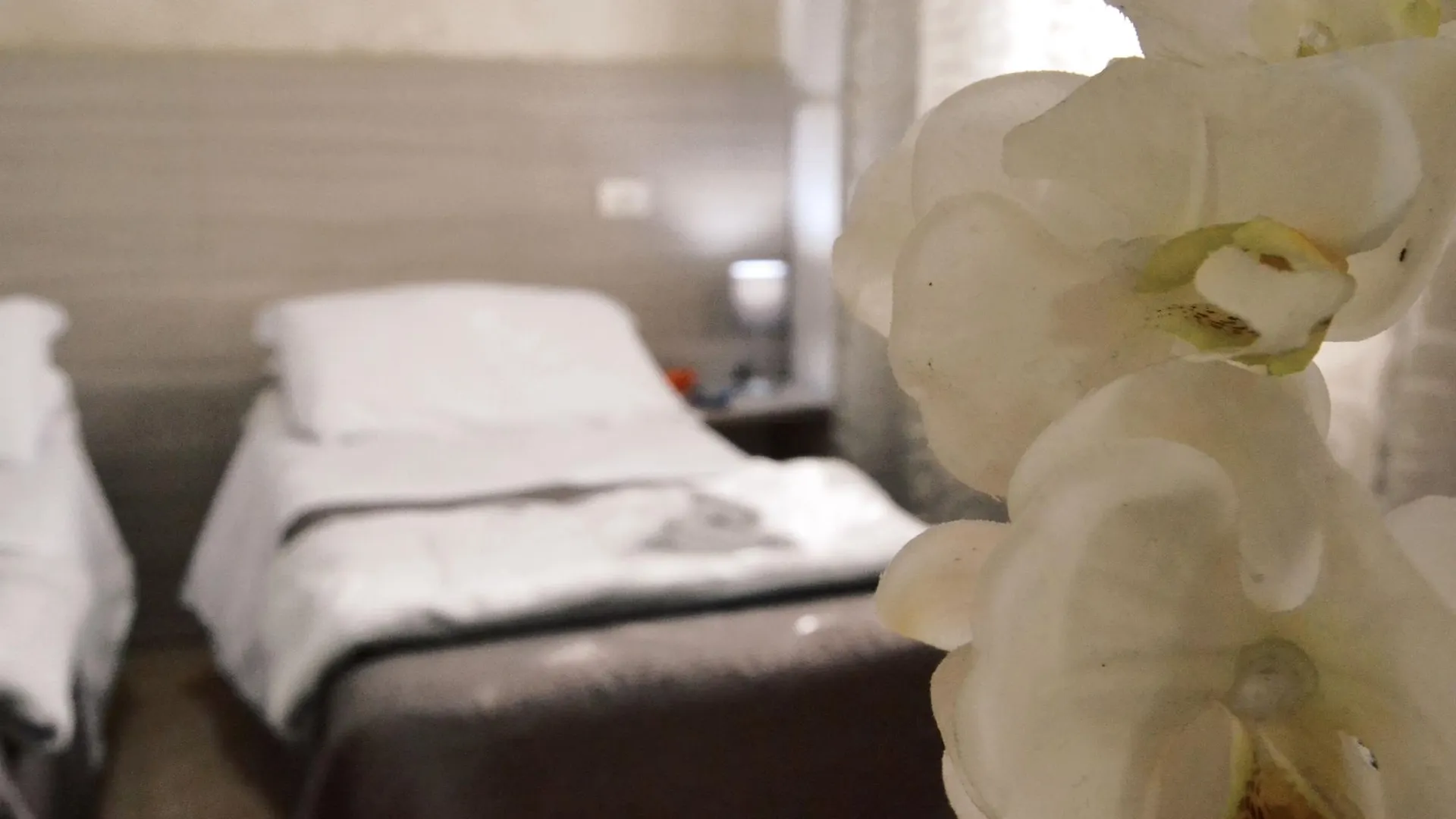 Hotel Colombo Naples 3*,  Italy